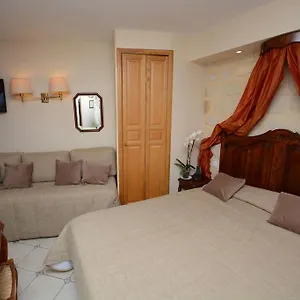 Hotel Familia **
